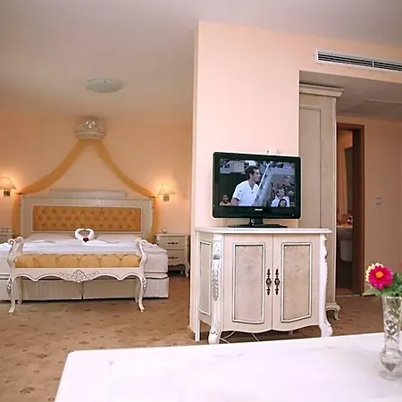 Duni Pelican Hotell 4*