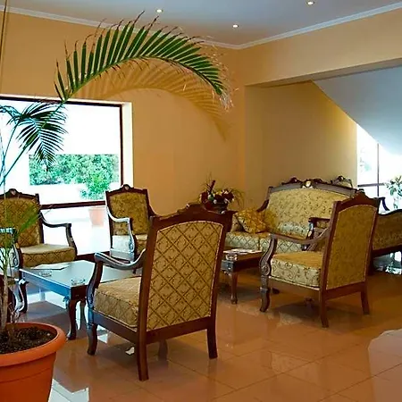 Duni Pelican Hotell 4*